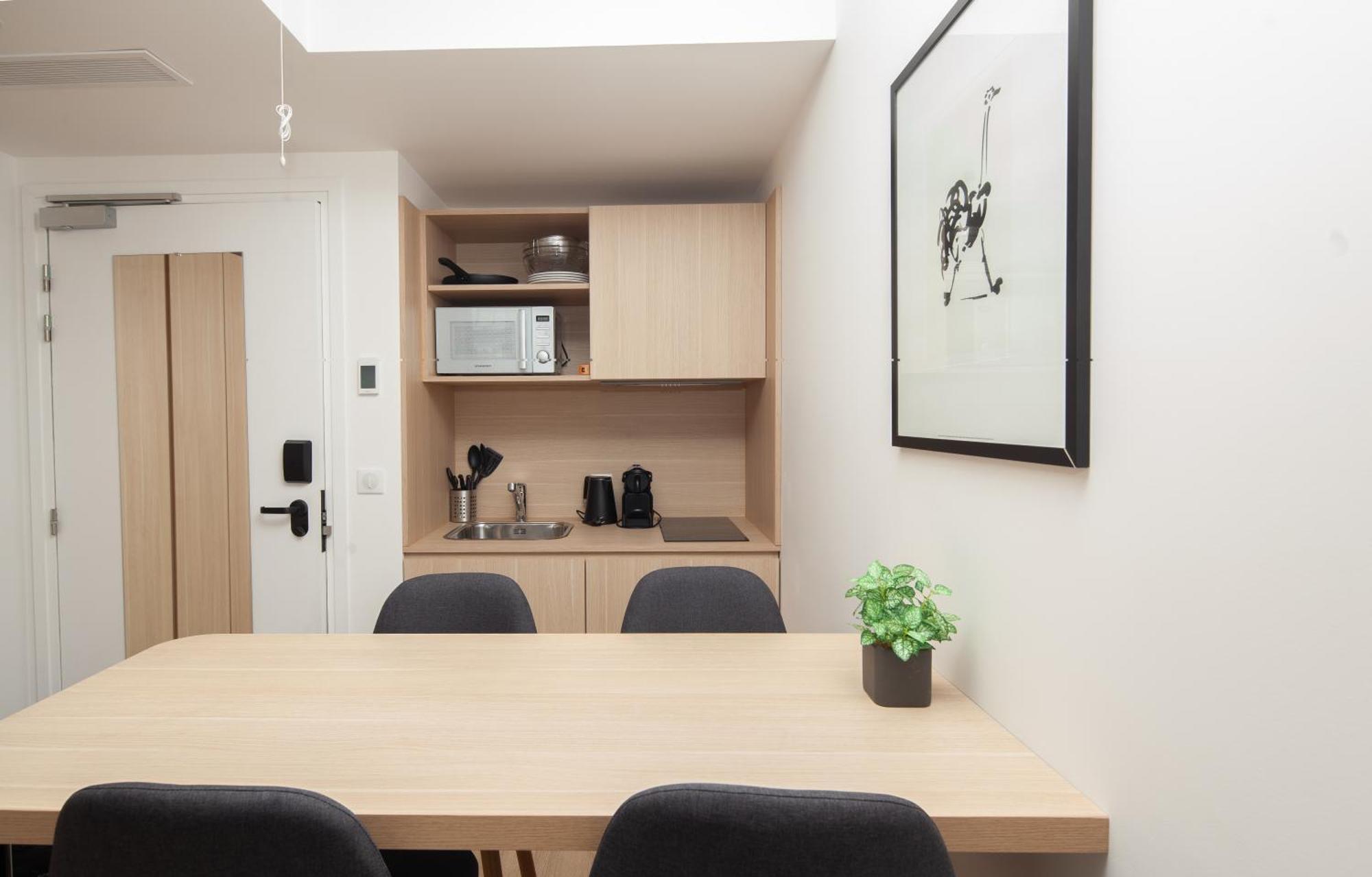 Aparthotel Finestate Coliving Champs-elysées Parigi